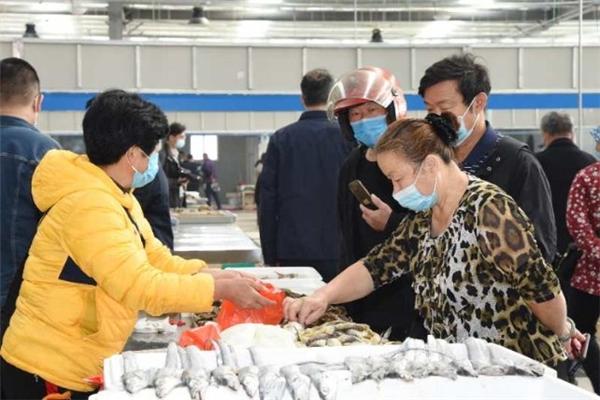 山东青岛高新区首家农贸市场开业 宜居环境建设再提升